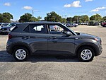 Used 2025 HYUNDAI VENUE SE in PLANTATION, FLORIDA (Photo 4)