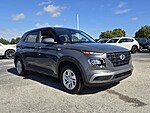 Used 2025 HYUNDAI VENUE SE in PLANTATION, FLORIDA (Photo 9)
