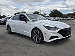 Used 2023 HYUNDAI SONATA SEL PLUS in PLANTATION, FLORIDA (Photo 9)
