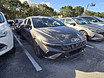 Used 2025 HYUNDAI ELANTRA SEL SPORT in PLANTATION, FLORIDA (Photo 4)