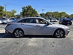Used 2025 HYUNDAI ELANTRA SEL SPORT in PLANTATION, FLORIDA (Photo 4)