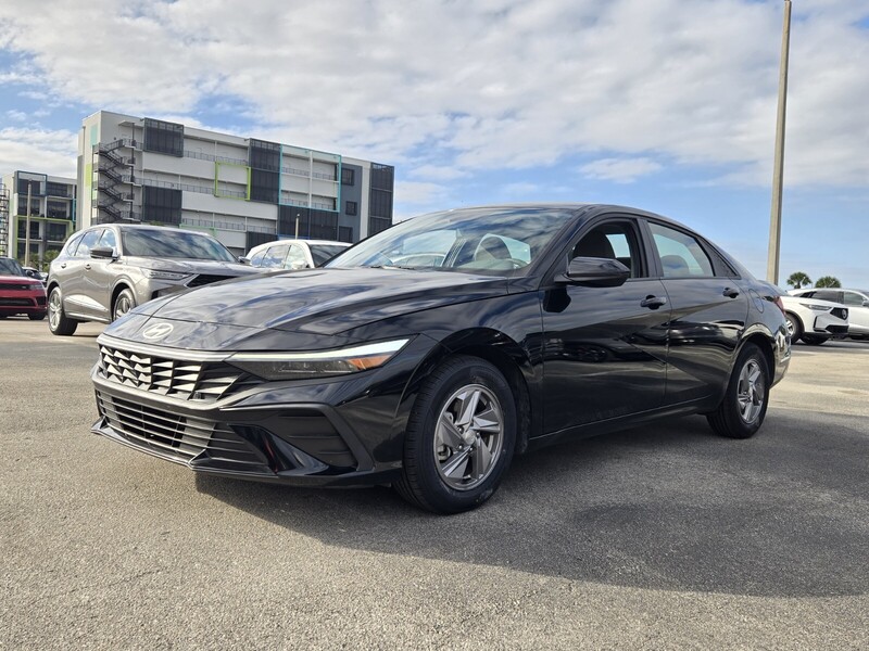Used 2025 HYUNDAI ELANTRA SE in PLANTATION, FLORIDA