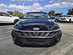 Used 2025 HYUNDAI ELANTRA SE in PLANTATION, FLORIDA (Photo 5)