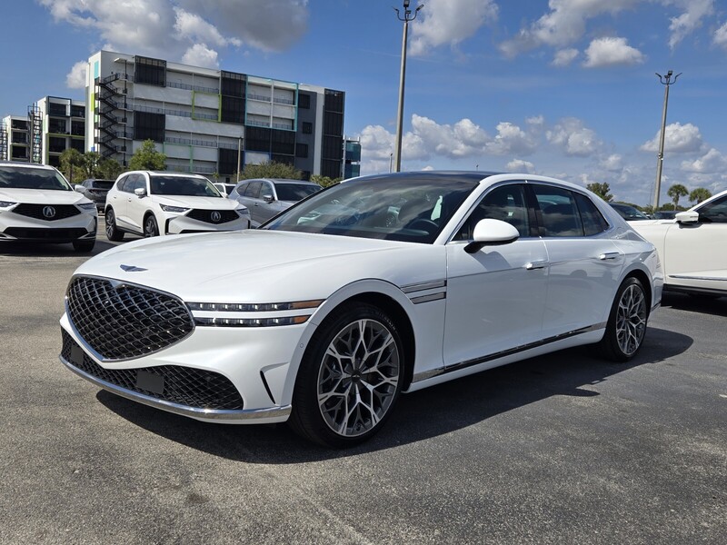 Used 2023 GENESIS G90 E-SC in PLANTATION, FLORIDA