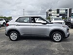 Used 2025 HYUNDAI VENUE SE in PLANTATION, FLORIDA (Photo 4)