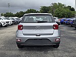 Used 2025 HYUNDAI VENUE SE in PLANTATION, FLORIDA (Photo 6)
