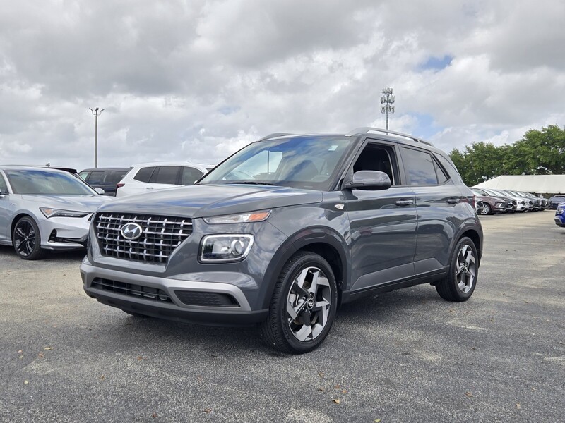 Used 2024 HYUNDAI VENUE SEL in PLANTATION, FLORIDA