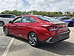 Used 2025 HYUNDAI ELANTRA SEL SPORT in PLANTATION, FLORIDA (Photo 7)