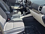 Used 2023 HYUNDAI VENUE LIMITED in PLANTATION, FLORIDA (Photo 16)