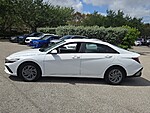 Used 2024 HYUNDAI ELANTRA SEL in PLANTATION, FLORIDA (Photo 3)