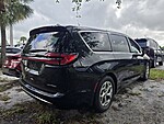 Used 2024 CHRYSLER PACIFICA LIMITED in PLANTATION, FLORIDA (Photo 4)
