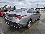 Used 2024 HYUNDAI ELANTRA SEL in PLANTATION, FLORIDA (Photo 5)