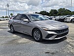 Used 2024 HYUNDAI ELANTRA SEL in PLANTATION, FLORIDA (Photo 9)