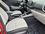 Used 2024 HYUNDAI VENUE SEL in PLANTATION, FLORIDA (Photo 16)