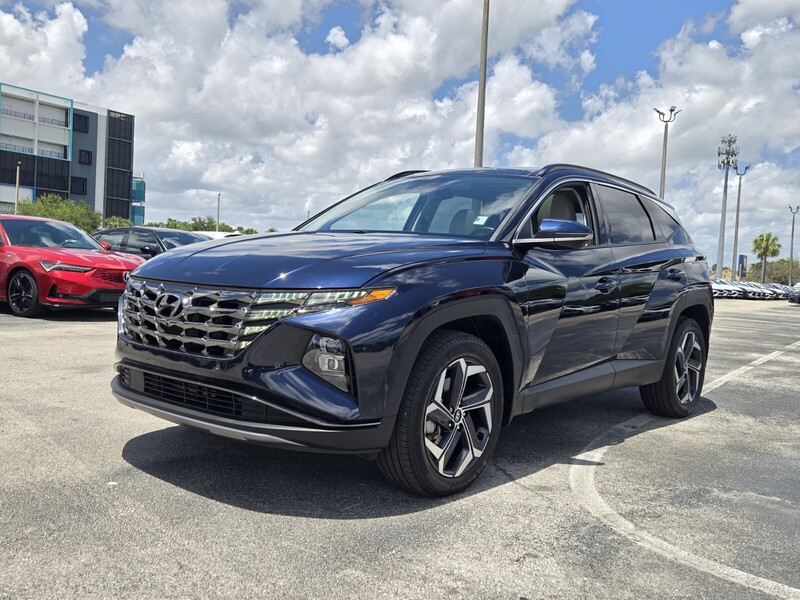Used 2024 HYUNDAI TUCSON HYBRID LIMITED in PLANTATION, FLORIDA