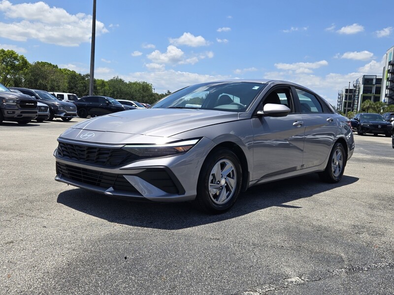 Used 2025 HYUNDAI ELANTRA SE in PLANTATION, FLORIDA