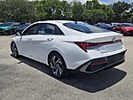 Used 2024 HYUNDAI ELANTRA SEL in PLANTATION, FLORIDA (Photo 7)