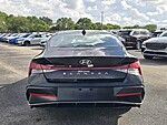 Used 2025 HYUNDAI ELANTRA SEL CONVENIENCE in PLANTATION, FLORIDA (Photo 6)