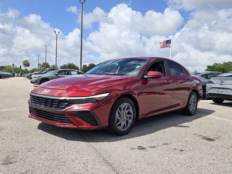 Used 2024 HYUNDAI ELANTRA SEL in PLANTATION, FLORIDA