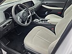 Used 2022 HYUNDAI SONATA SEL in PLANTATION, FLORIDA (Photo 9)
