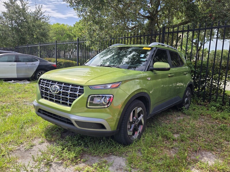 Used 2023 HYUNDAI VENUE SEL in PLANTATION, FLORIDA