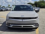 Used 2024 HYUNDAI IONIQ 5 SEL in PLANTATION, FLORIDA (Photo 5)