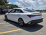 Used 2025 HYUNDAI ELANTRA HYBRID SEL SPORT in PLANTATION, FLORIDA (Photo 7)