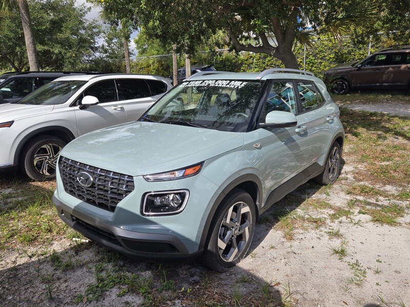 Used 2025 HYUNDAI VENUE LIMITED in PLANTATION, FLORIDA