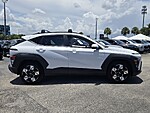 Used 2025 HYUNDAI KONA SEL CONVENIENCE in PLANTATION, FLORIDA (Photo 4)