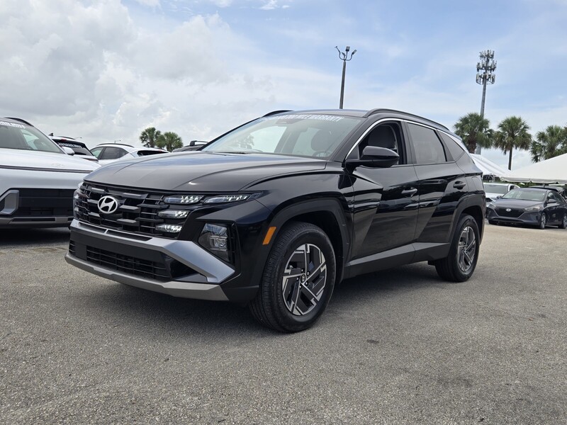 Used 2025 HYUNDAI TUCSON HYBRID BLUE in PLANTATION, FLORIDA