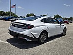 Used 2025 HYUNDAI SONATA LIMITED in PLANTATION, FLORIDA (Photo 8)