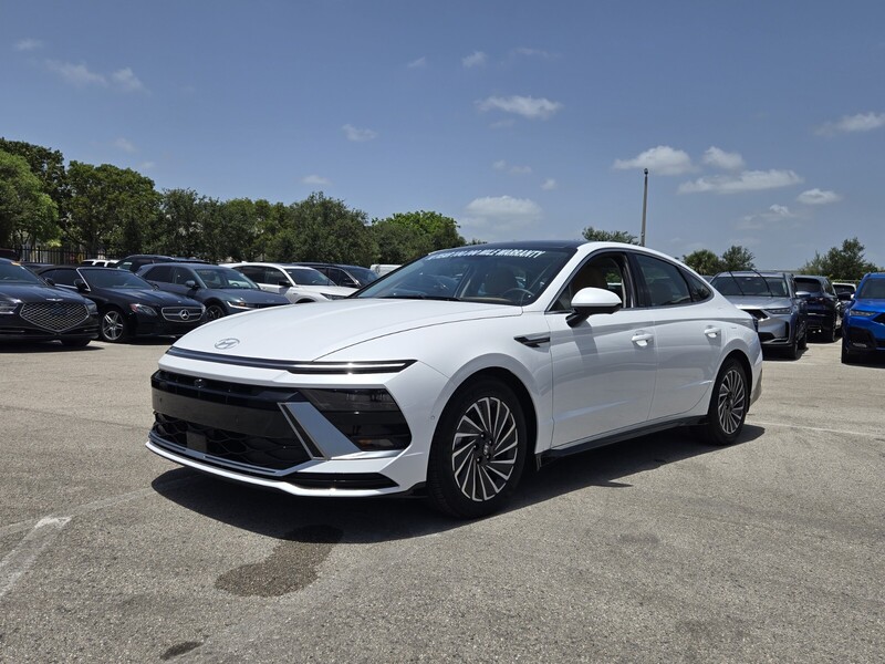 Used 2025 HYUNDAI SONATA LIMITED in PLANTATION, FLORIDA