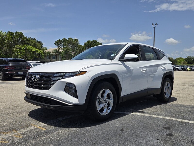 Used 2024 HYUNDAI TUCSON SE in PLANTATION, FLORIDA