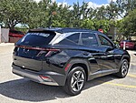 Used 2025 HYUNDAI TUCSON SEL CONVENIENCE in PLANTATION, FLORIDA (Photo 8)