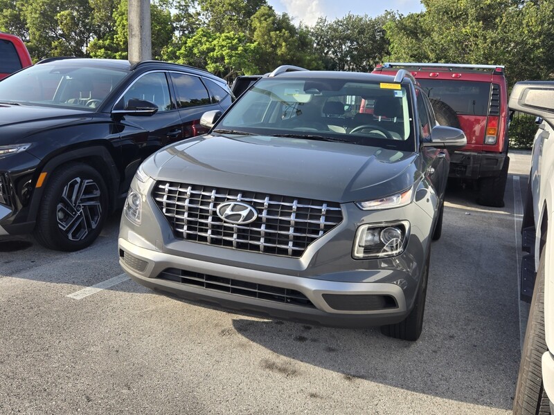Used 2024 HYUNDAI VENUE SEL in PLANTATION, FLORIDA