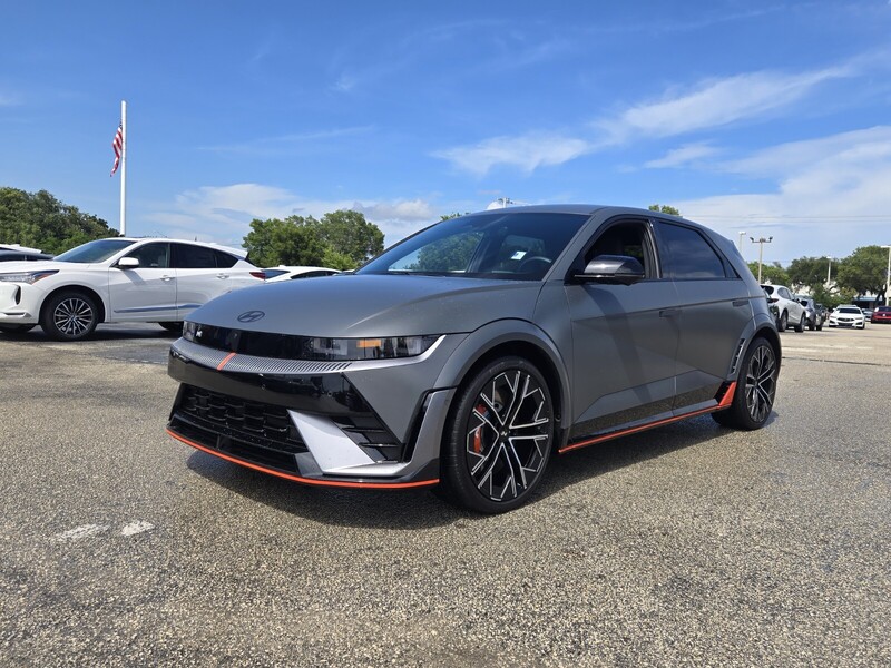 Used 2025 HYUNDAI IONIQ 5  in PLANTATION, FLORIDA