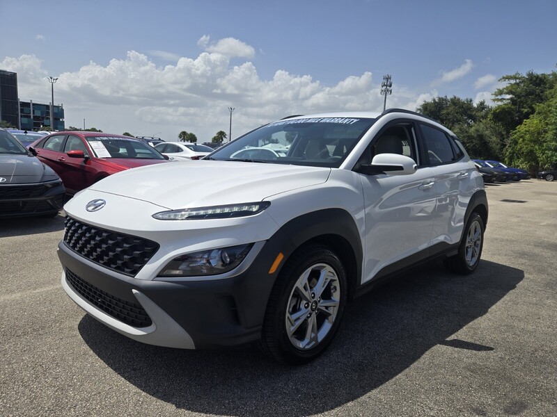 Used 2023 HYUNDAI KONA SEL in PLANTATION, FLORIDA