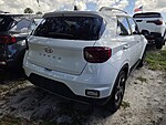 Used 2021 HYUNDAI VENUE SEL in PLANTATION, FLORIDA (Photo 4)