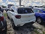Used 2021 HYUNDAI VENUE SEL in PLANTATION, FLORIDA (Photo 6)