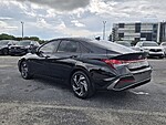 Used 2025 HYUNDAI ELANTRA SEL SPORT in PLANTATION, FLORIDA (Photo 7)