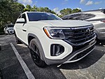 Used 2024 Volkswagen Atlas Cross Sport 2.0T SE W/TECHNOLOGY in PLANTATION, FLORIDA (Photo 4)