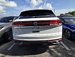 Used 2024 Volkswagen Atlas Cross Sport 2.0T SE W/TECHNOLOGY in PLANTATION, FLORIDA (Photo 6)
