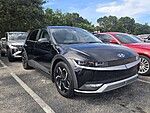 Used 2023 HYUNDAI IONIQ 5 SEL in PLANTATION, FLORIDA (Photo 4)