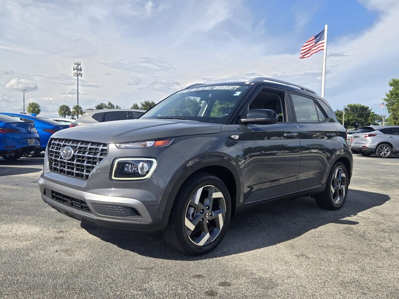 Used 2023 HYUNDAI VENUE LIMITED in PLANTATION, FLORIDA