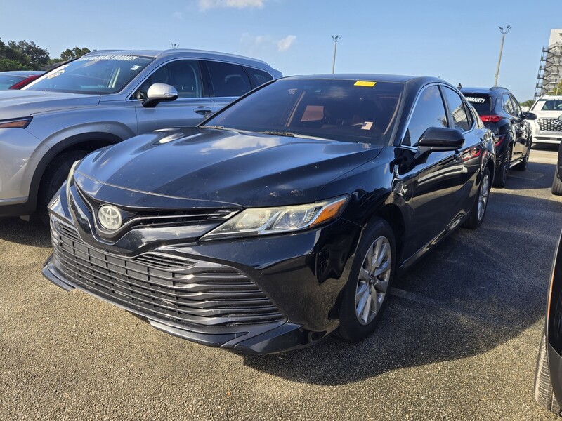 Used 2018 TOYOTA CAMRY LE in PLANTATION, FLORIDA