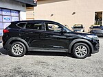 Used 2017 HYUNDAI TUCSON SE in MARGATE, FLORIDA (Photo 11)