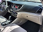 Used 2017 HYUNDAI TUCSON SE in MARGATE, FLORIDA (Photo 13)
