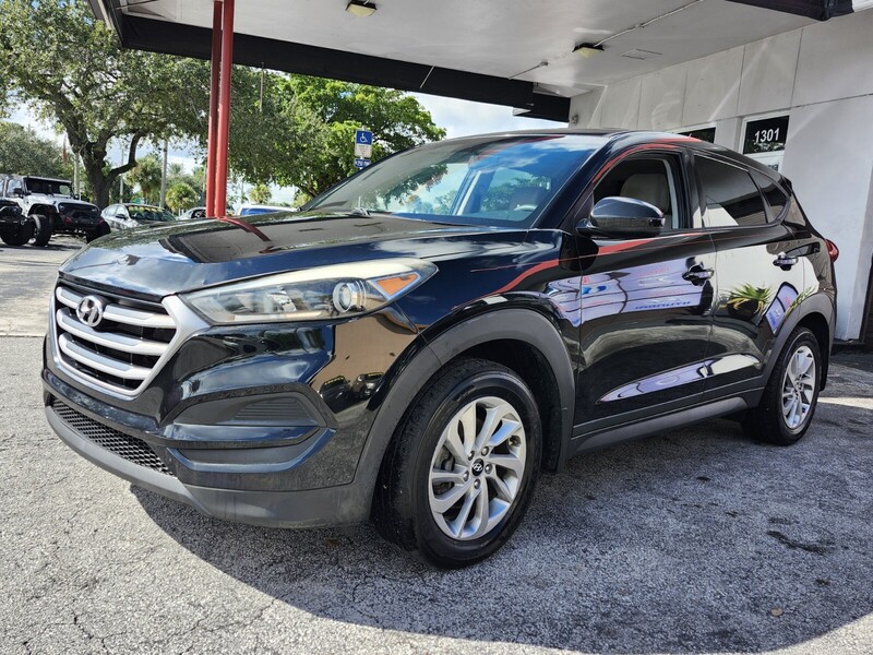 Used 2017 HYUNDAI TUCSON SE in MARGATE, FLORIDA