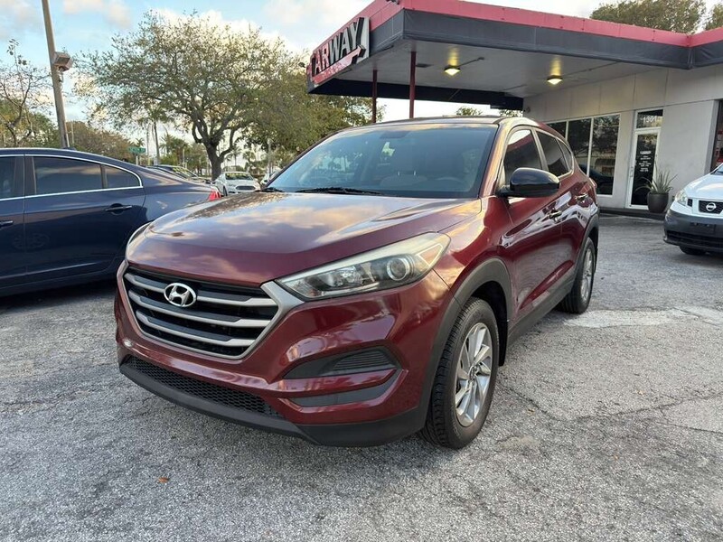 Used 2016 HYUNDAI TUCSON SE in MARGATE, FLORIDA