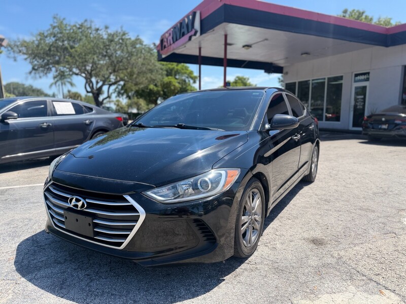 Used 2017 HYUNDAI ELANTRA SE in MARGATE, FLORIDA